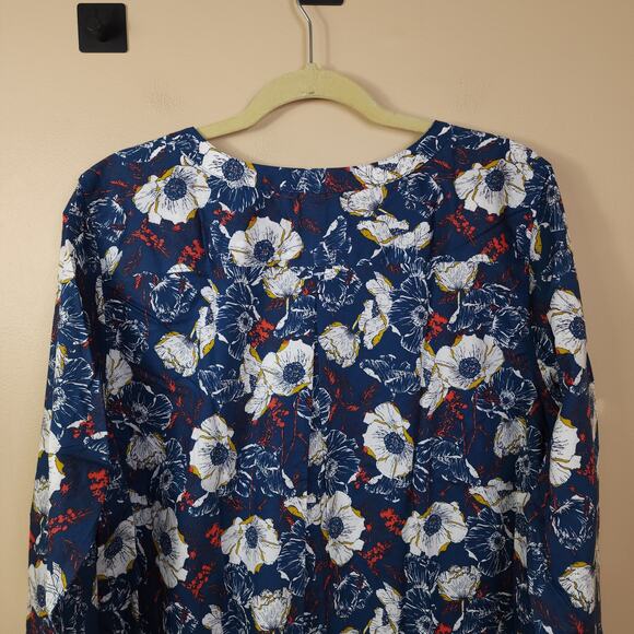 Duluth Wrinklefighter Tunic in Navy Sun Floral Size XL - Picture 7 of 9